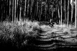 Sesja narzeczeńska z motocyklem Fotograf Szczecin